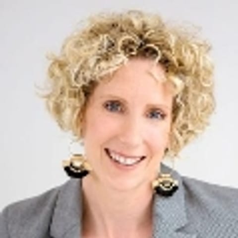 Danielle Bloodworth, Financial Adviser - Wealth and Superannuation at Emerald Wealth